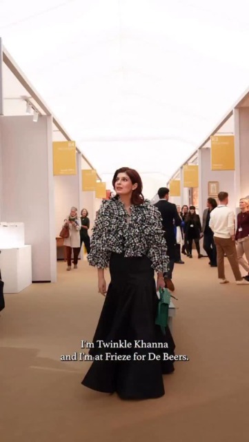 There’s a brilliance in stories that endure.

At Frieze, Twinkle Khanna explored the timeless beauty of natural diamonds, their quiet strength, their authenticity, and their ability to hold both memory and meaning within every facet.

Formed over billions of years, each natural diamond from De Beers reflects nature’s patience and humanity’s artistry, a legacy shaped by time, destined to shine forever.

@debeersgroup

#DeBeers #HeeraHaiSadaKeLiye #VoyageThroughTheDiamondRealm #NaturalDiamonds

[De Beers, Heera Hai Sada Ke Liye, London, Voyage Through The Diamond Realm, Natural Diamonds]