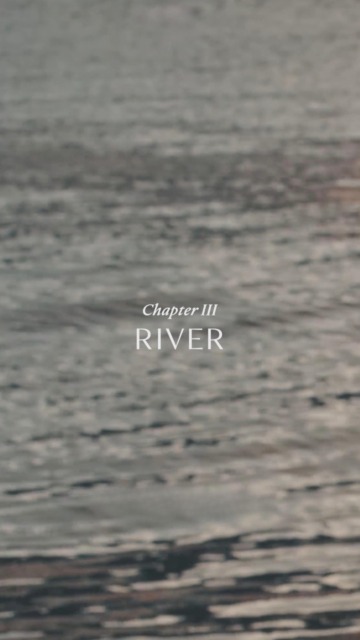 Through winding currents and shifting landscapes, where water never rests, a natural diamond continues its journey—a diamond shaped by flow, time, and constant movement, carrying the marks of every path it has crossed.
De Beers invites you to experience
Voyage through the Diamond Realm
India Art Fair 2026 @indiaartfair
5th – 8th February 2026