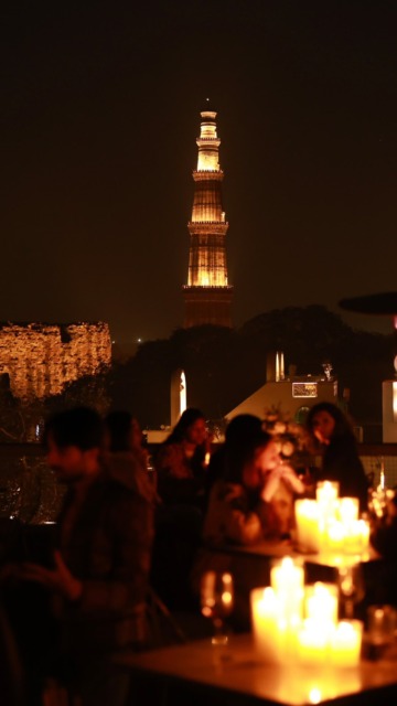An evening inside Voyage Through the Inner Realm, where voices from across the creative world, artists, founders, stylists, reflected on natural diamonds through their own lens.

From conversations on material and meaning to personal interpretations of rarity and time, natural diamonds moved beyond adornment and became part of a wider cultural dialogue.

#DeBeersGroup #NaturalDiamonds #IndiaArtFairYCP #ADiamondIsForever #HeeraHaiSadaKeLiye

[De Beers Group, A Diamond Is Forever, Heera Hai Sada Ke Liye, Luxury Jewellery, India Art Fair, Young Collectors’ Programme]