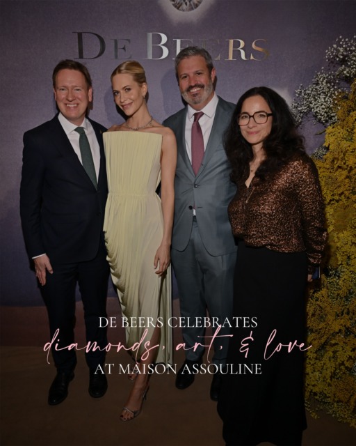 At Maison Assouline in London, De Beers celebrated a century of A Diamond Is Forever, bringing together culture, creativity, and natural diamonds.

Poppy Delevingne, Nathalie Emmanuel, and more stepped out in striking diamond creations, from yellow and white diamond compositions to rare fancy colour pieces, each look reflecting individuality, rarity, and story.

#DeBeersGroup #NaturalDiamonds #HeeraHaiSadaKeLiye #ADiamondIsForever

[Natural Diamonds, Maison Assouline, Diamond Legacy, Fancy Colour Diamonds, High Jewellery, Celebrity Style, Luxury Jewellery]
