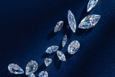 How carat size influences the look and value of natural diamonds