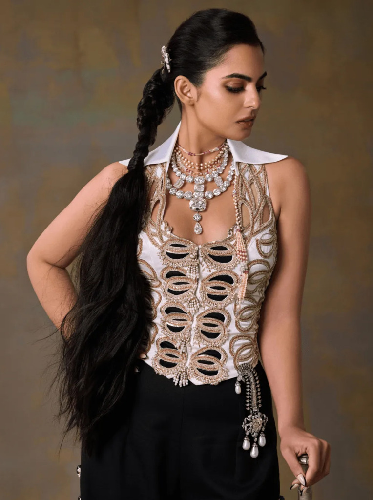 Isha Ambani wearing stackable diamond jewellery