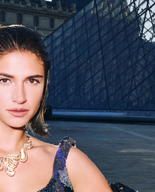 Model wearing Desert diamonds at Rahul Mishra's Paris Couture show