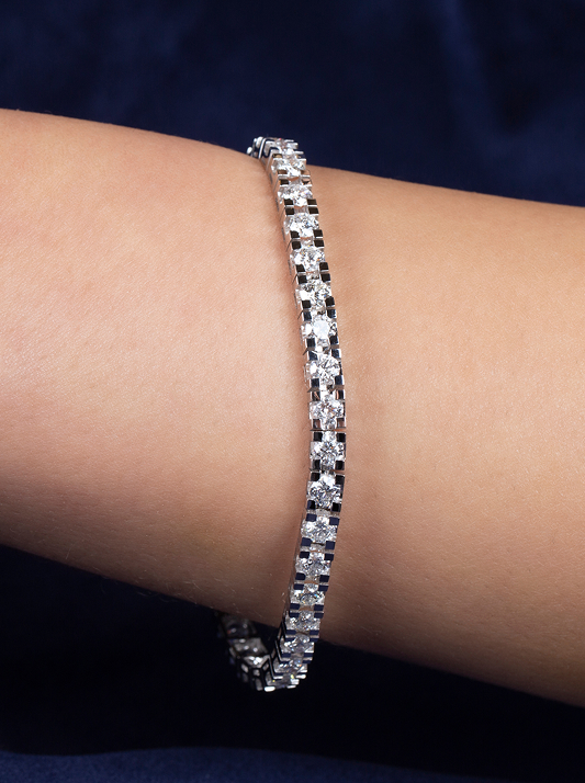 Natural diamonds bracelet