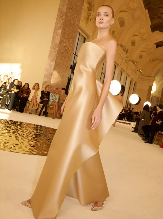Champagne hued runway look