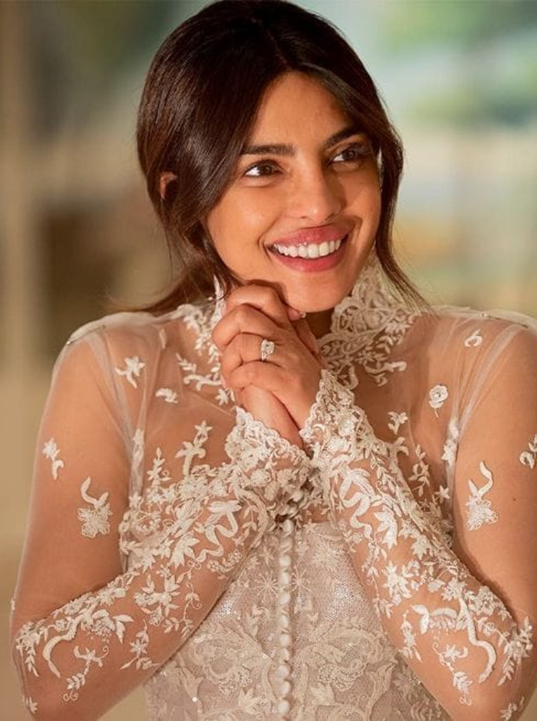 Priyanka Chopra Jonas wearing a natural diamond ring