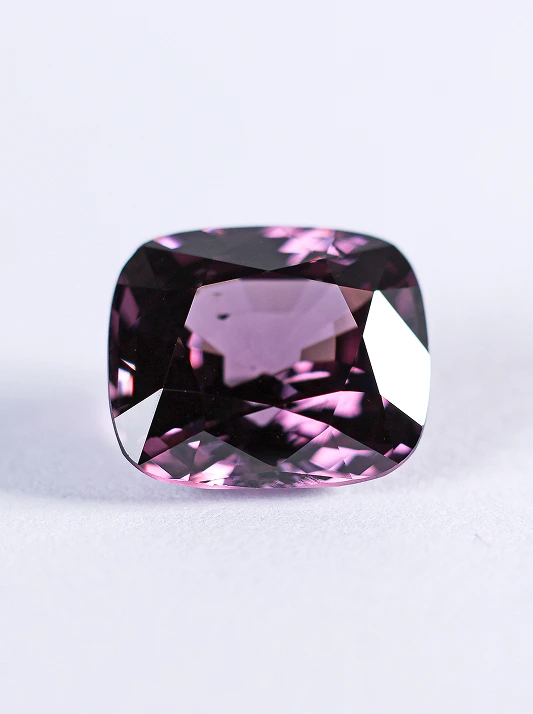 Fancy coloured natural diamond