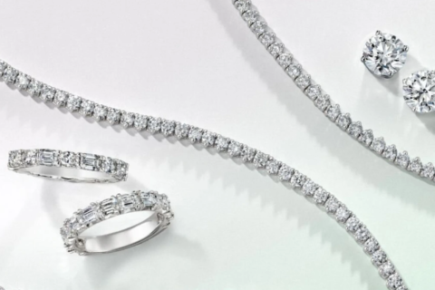 Choosing the right natural diamond cut, carat and style for life’s milestones