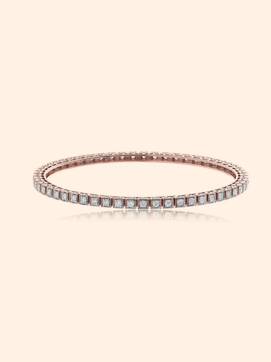 A natural diamond bangle