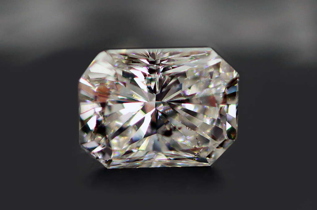 A radian cut diamond