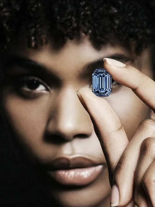 Img6.2 De Beers Cullinan Blue 1.jpg