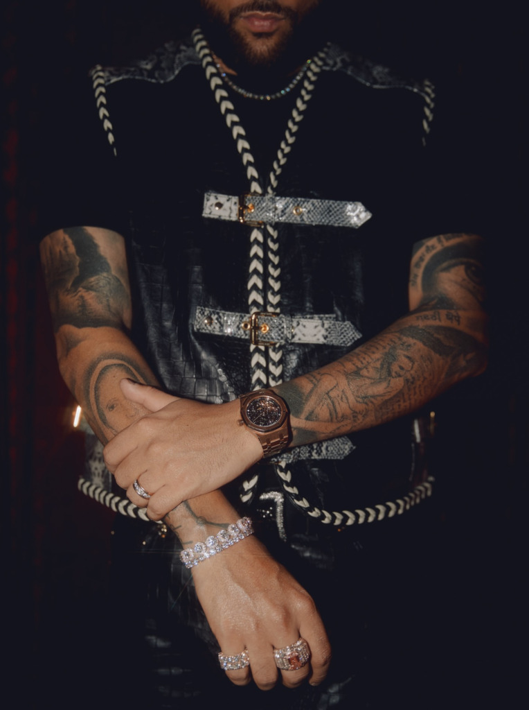 Karan Aujla wearing his diamonds in multiples