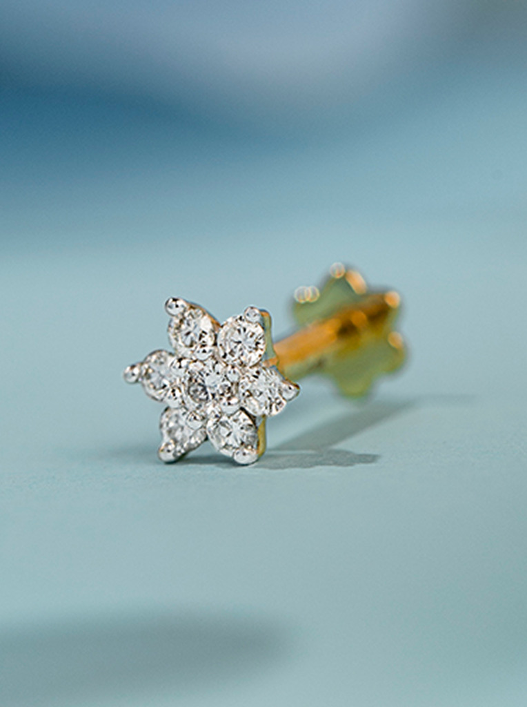 10 Diamond Jewellery Pieces To Gift This Diwali 2026 Image 06 Understated Options Caratlane