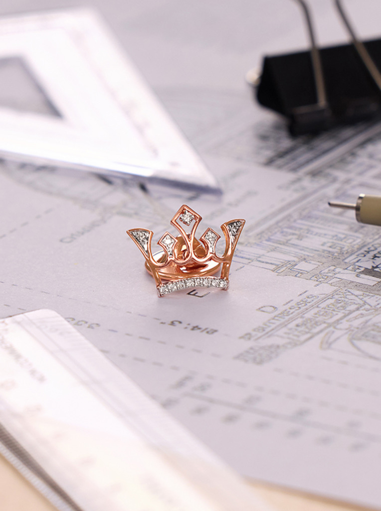 Brooches-for-men_Crown-Diamond-Brooch-for-Men