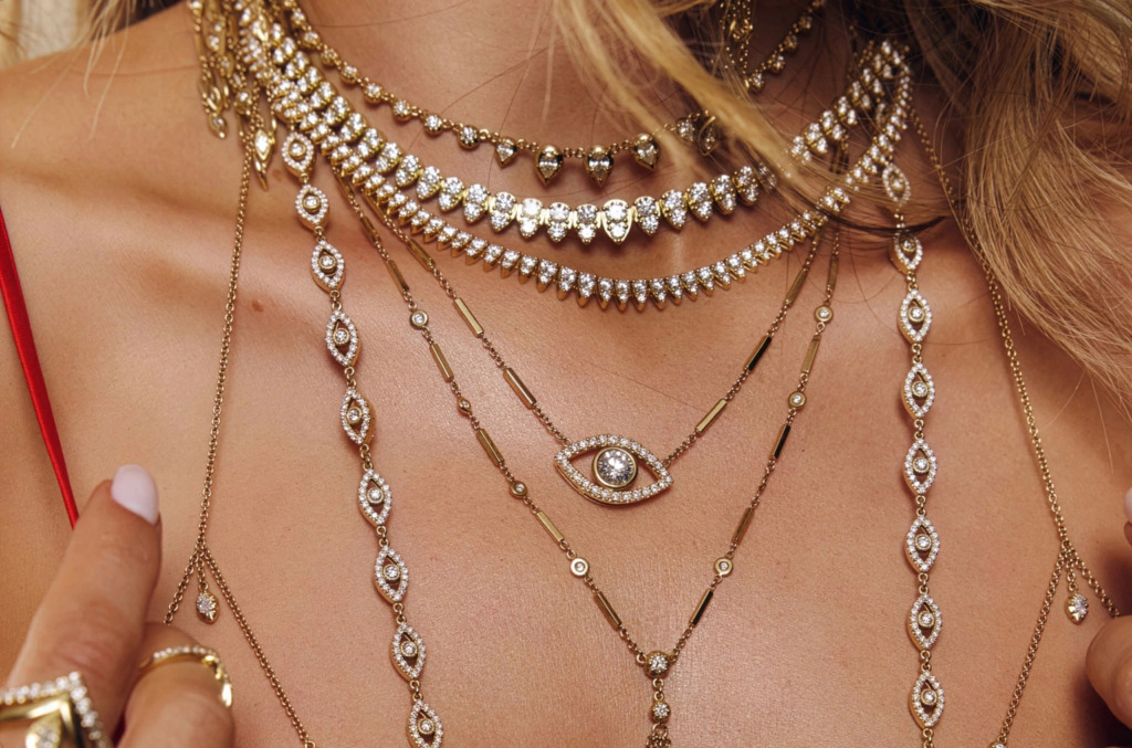 Necklace-stack-of-diamonds-clashing-metals