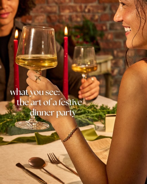 POV: we’re both getting in the holiday spirit, but I’m more focused on my natural diamonds.
💎: @kayjewelers @valejewelry
#ADiamondIsForever #NaturalDiamonds #NaturalDiamondJewelry #HolidayDinnerParty #HolidayVibes