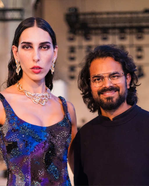 Desert diamonds take over Paris Couture Week 💎
Guests gathered as @tanishqjewellery unveiled their collection in partnership with designer @rahulmishra_7, featuring Desert diamond high-jewelry designs.
Rahul Mishra’s Spring 2026 collection, Alchemy, draws inspiration from the cosmic and elemental origins of life, perfectly mirroring the origins of natural diamonds. Each Desert diamond in the collection was crafted into bold, sculptural silhouettes that celebrate both strength and subtlety, reflecting the desert’s timeless landscapes and the slow, meticulous artistry of its formation.
Prized for their individuality, subtle tonal variations, and depth of character, Desert diamonds celebrate rarity, quiet power, and refined self-expression.
#Desertdiamonds