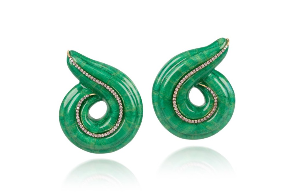 Silvia Furmanovich's paisley-shaped earrings in a green Urushi Japanese lacquer with a trail of diamonds © Image courtesy of Silvia Furmanovich