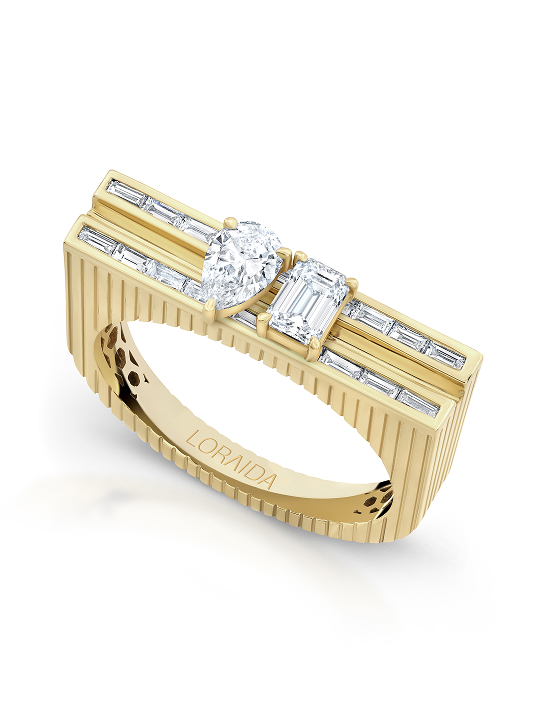 The Blade ring by Loraida © Image courtesy Loraida.