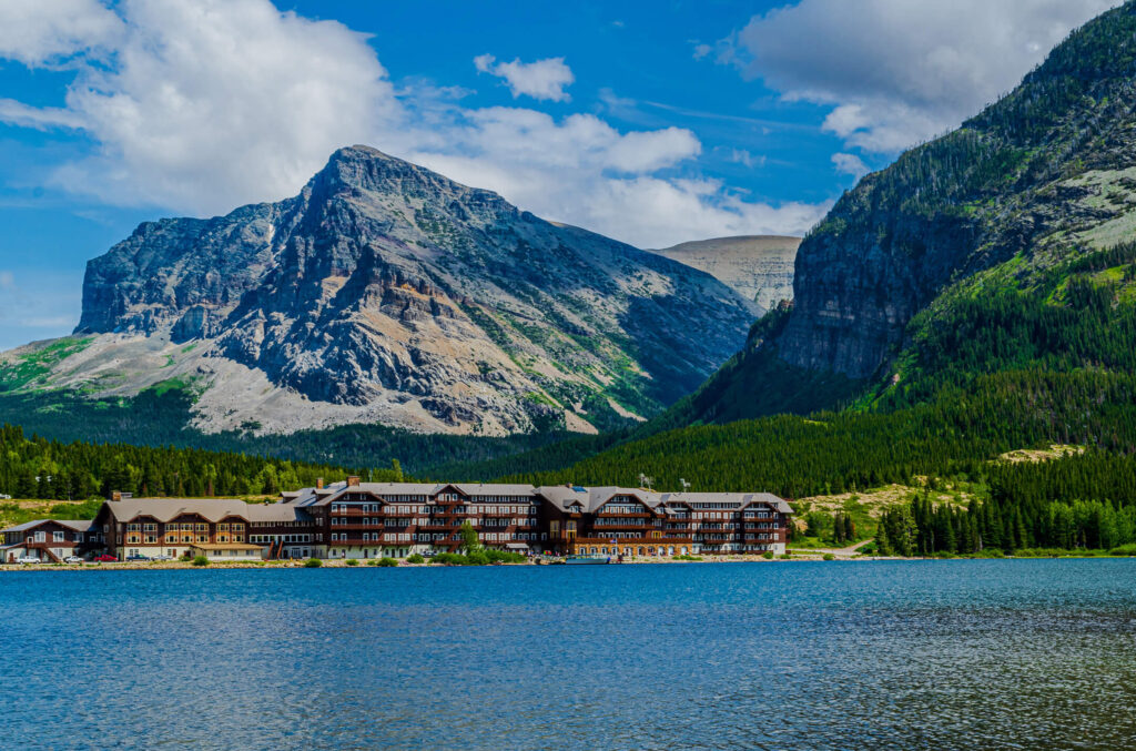 Many Glacier Hotel