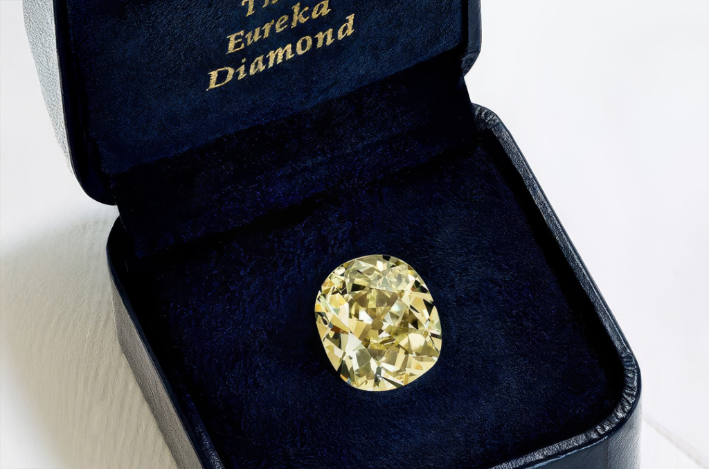 The Eureka Diamond in velvet box, De Beers