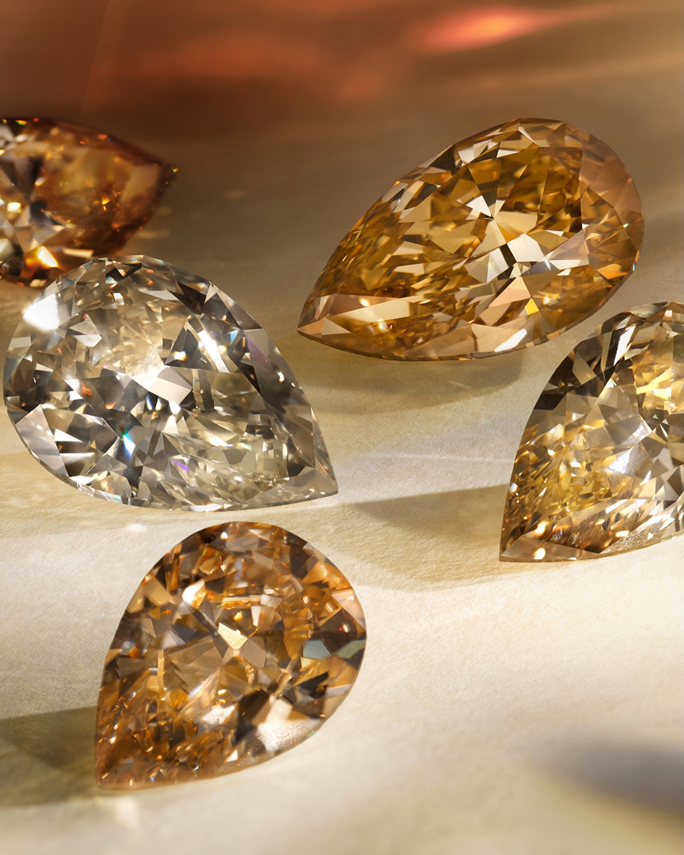 Presenting five sparkling reasons why #desertdiamonds are some of Mother Nature’s best work.
#ADiamondIsForever #NaturalDiamonds #PearCutDiamond #DiamondJewelry