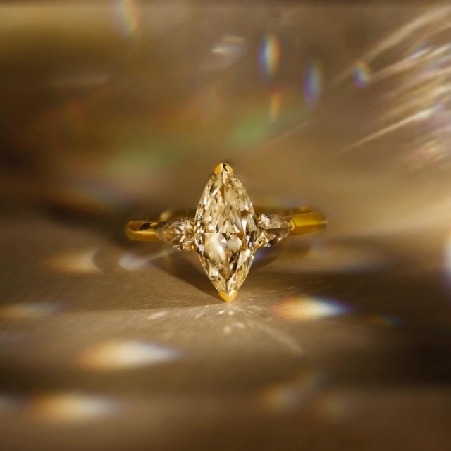 Music takes center stage, and our Desert diamonds are right there with it. #GRAMMYS countdown starts now. 

@timoholloway #desertdiamonds #naturaldiamonds #adiamondisforever