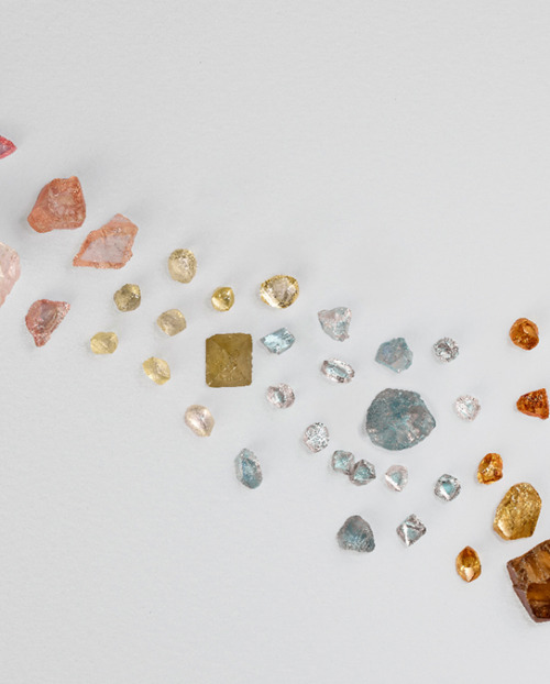 Spectrum of diamond colors