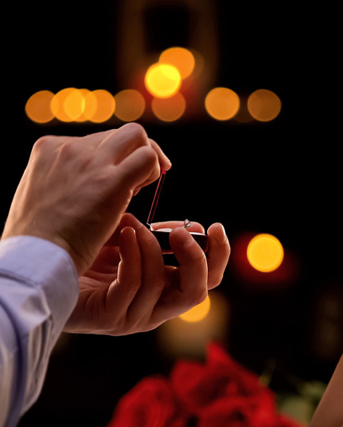 B7 10 intimate yet unforgettable proposal ideas Lead Image 1600 x 675px