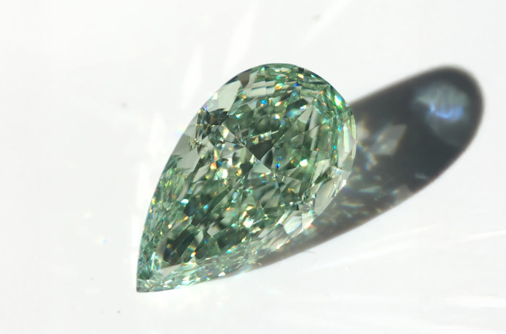 green natural colored diamond