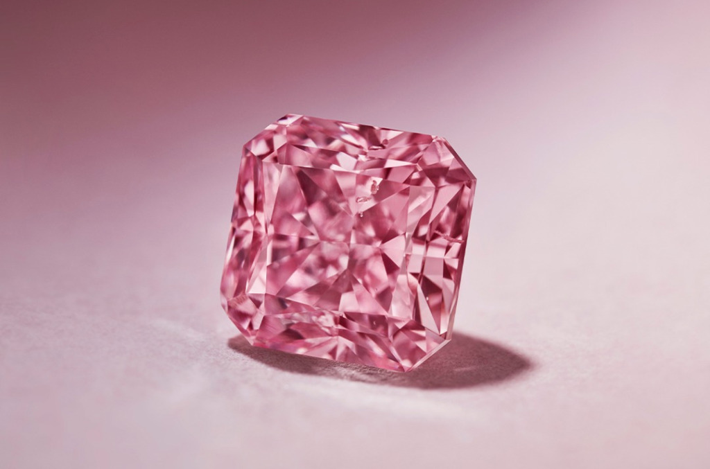 natural colored diamonds pink and red rarity 