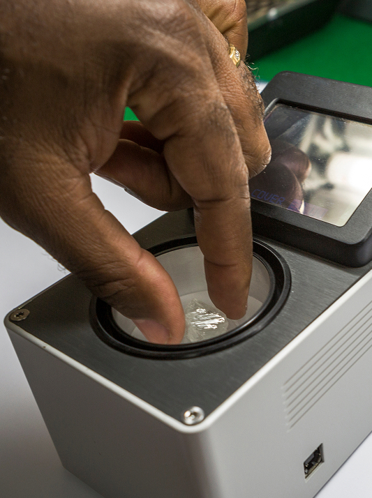 natural diamonds and carat weight