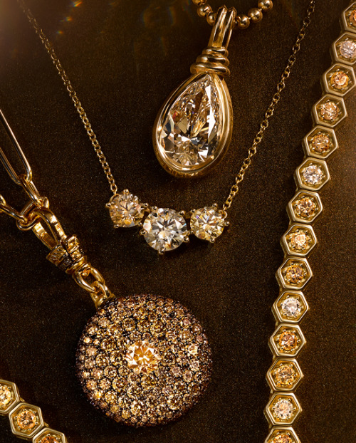 Seven shades of natural Desert diamonds