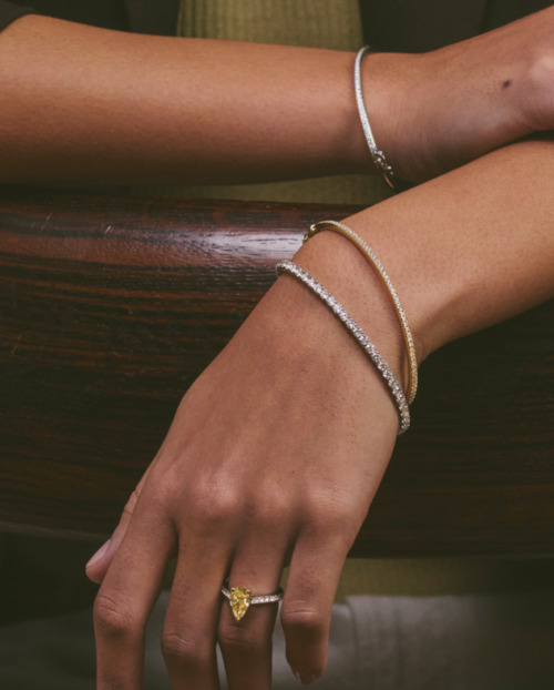 B12 91 Building your diamond jewelry collection Lead Image