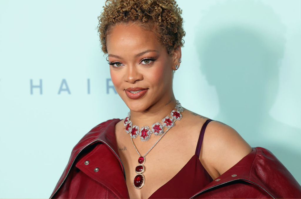 Rihanna wearing rubies and natural diamonds 