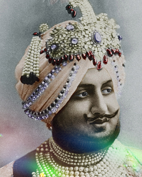 AdHoc MaharajasDiamonds lead