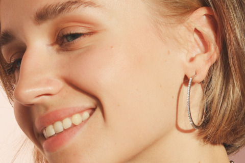 The benefits of wearing natural diamonds: wellbeing, confidence and emotional meaning