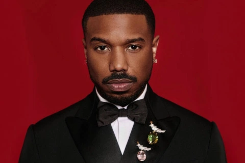 Your next big jewelry buy: diamond brooches for men 