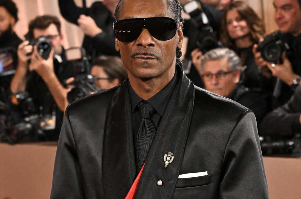 Brooches For Men Snoop Dogg Golden Globes Alamy