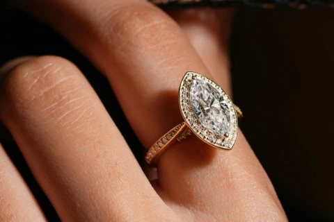 Marquise-shaped diamond guide