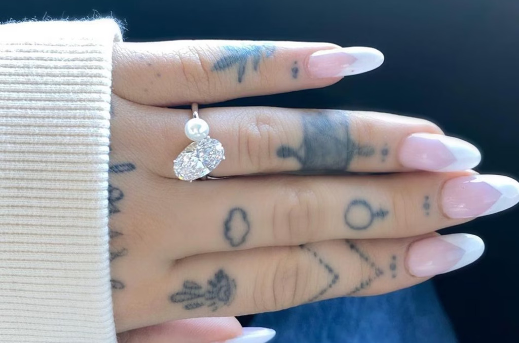 Ariana Grande Ring