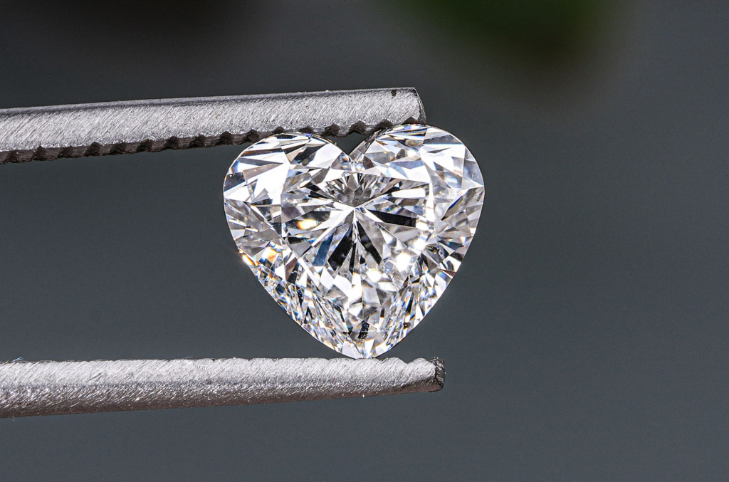 macro shot of heart-shape diamond