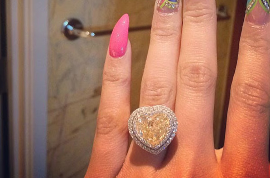 Nicki Minaj’s famous yellow heart-shaped diamond ring