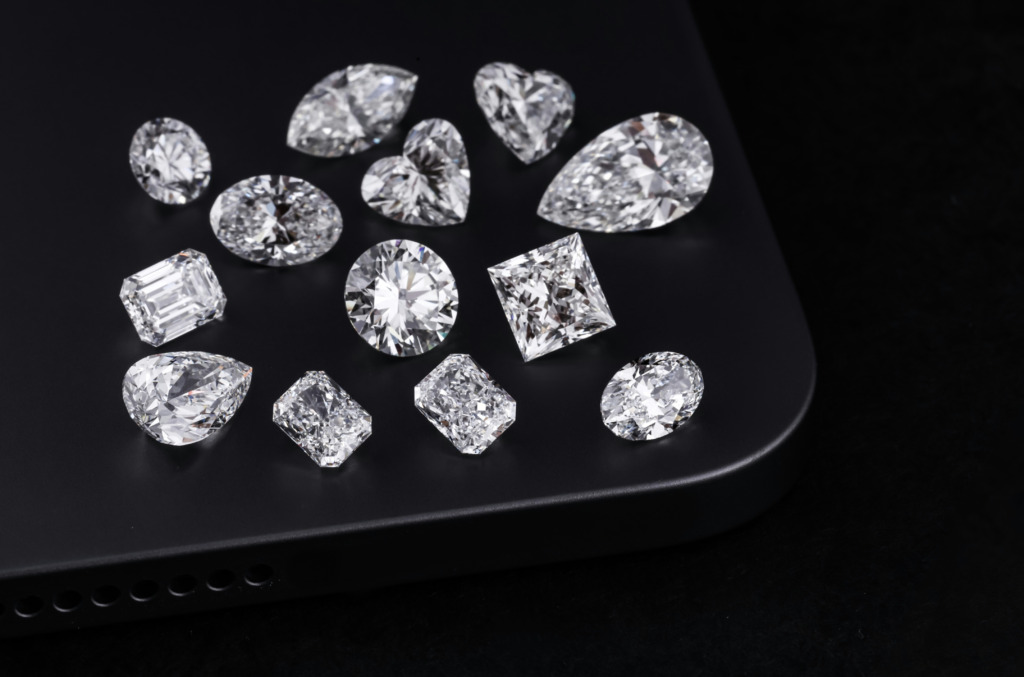 Article 55 How To Buy An Engagement Ring Image 7 Shop Diamonds By Shape Unsplash