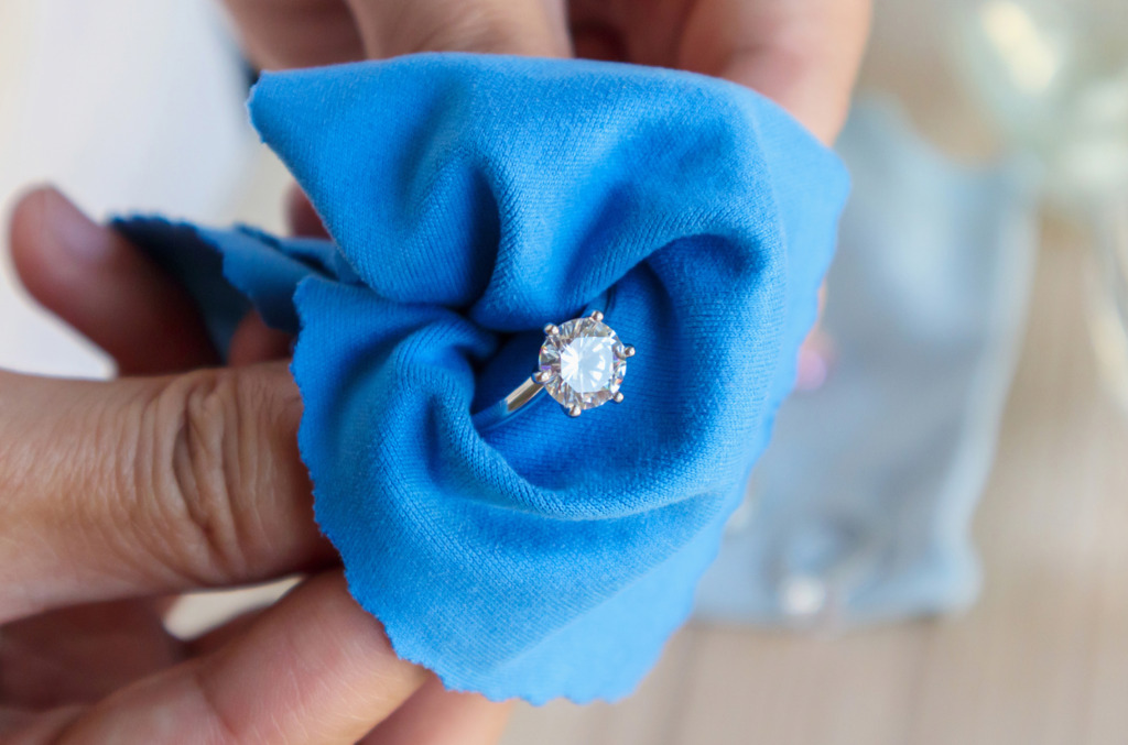 cleaning natural diamonds at home
