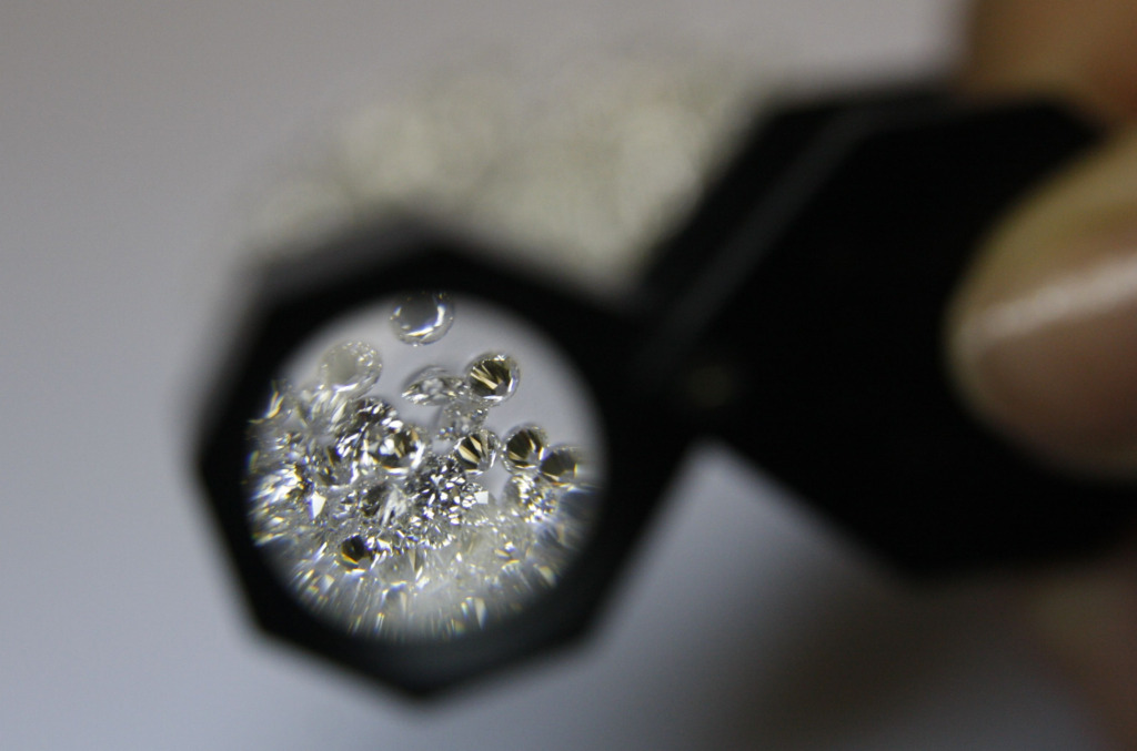 diamond under microscope