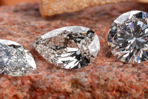 7 Reasons to buy natural diamonds
