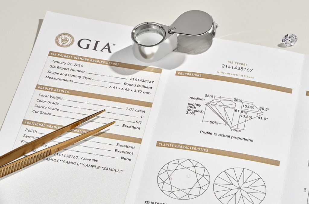 GIA certficate with a natural diamond