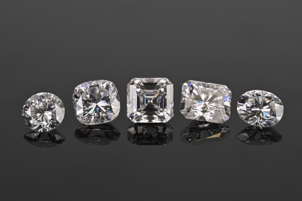 asscher cut diamond with other cuts and shapes