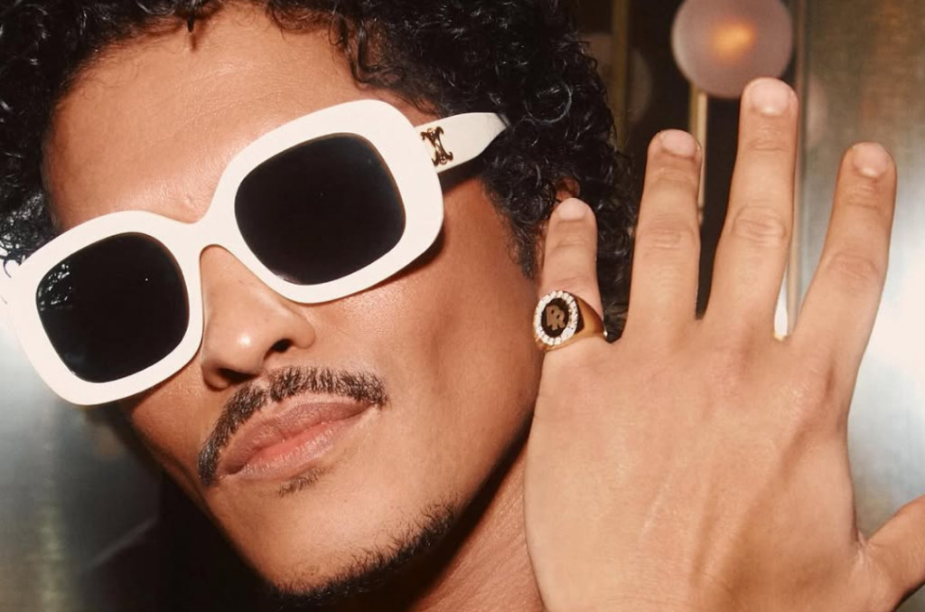 Bruno Mars Signet